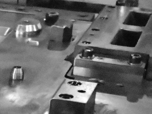 Sample Inspection & Mold Adjustment